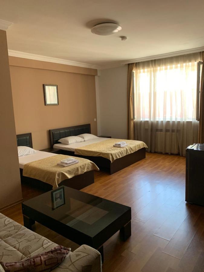 Prestige Hotel Batumi Eksteriør billede