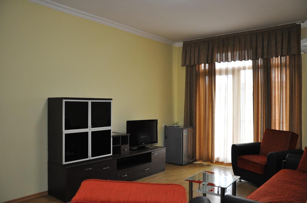 Prestige Hotel Batumi Værelse billede
