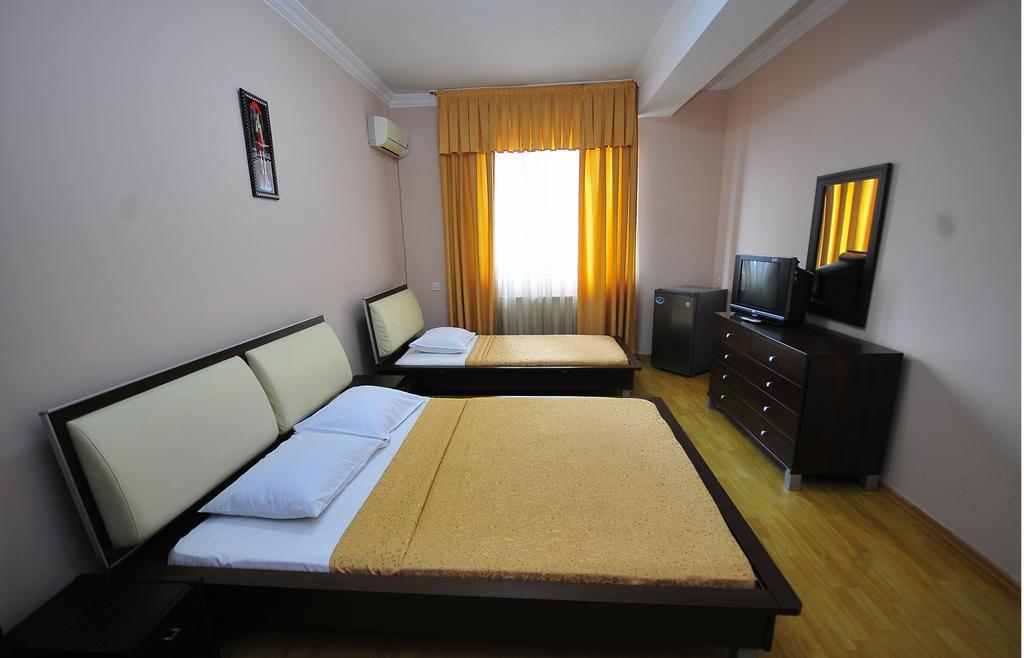Prestige Hotel Batumi Eksteriør billede
