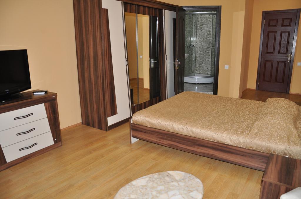 Prestige Hotel Batumi Eksteriør billede